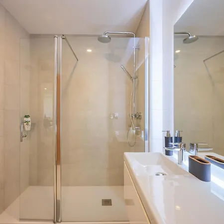 Appartamento Alameda 74 Luxury & Parking By Sweet Aveiro