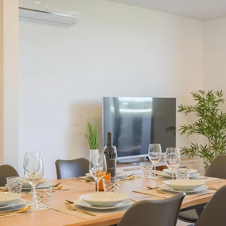 Apartment Alameda 74 Luxury & Parking By Sweet